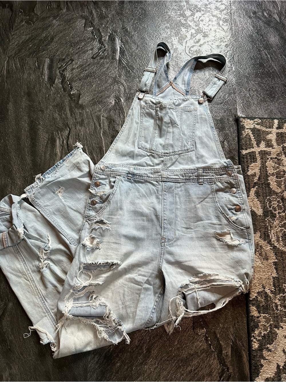 American Eagle Outfitters Light Wash Distressed Denim Overalls